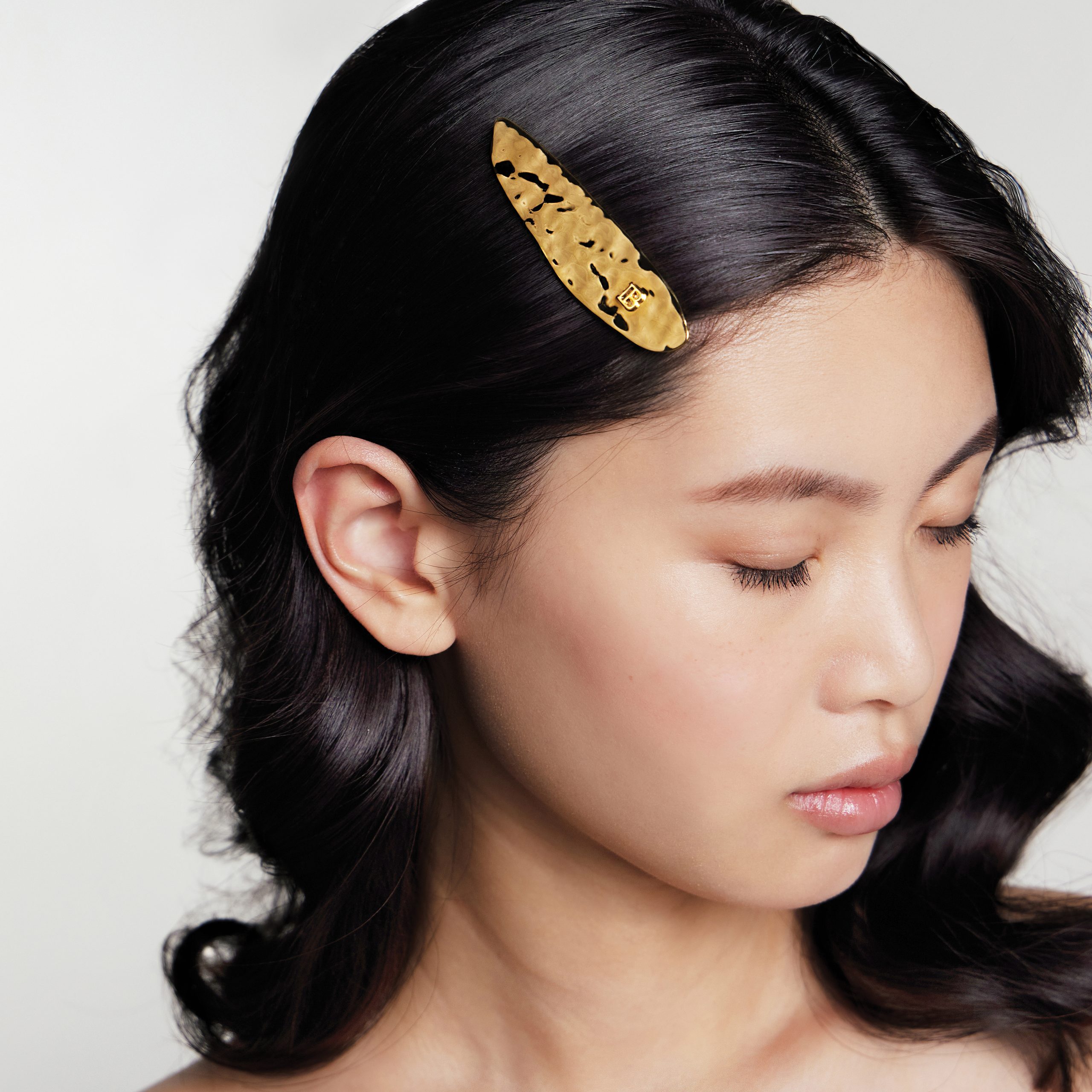 BALMAIN HAIR zelta matu sprādze M izmērs / PRINTEMPS GOLDEN LEAF SLIDE - Image 2
