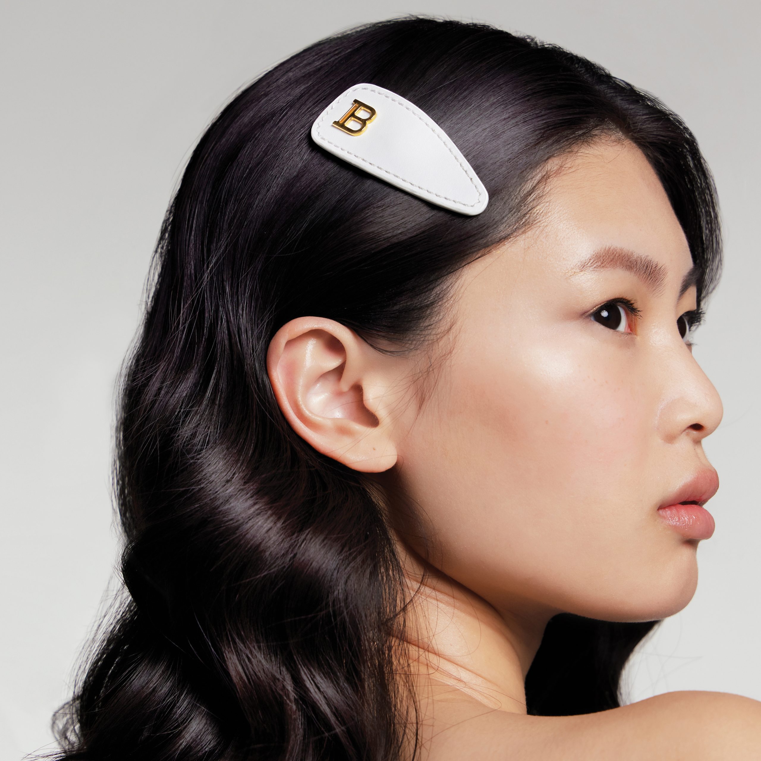 BALMAIN HAIR ādas matu sprādze balta / Printemps Leather Snap Hair Clip White - Image 3